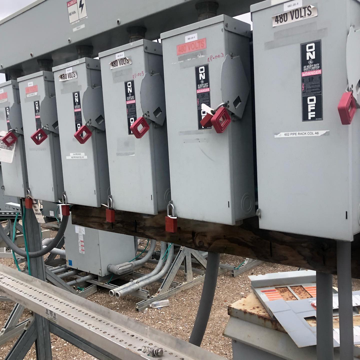 Equipment at an industrial installation